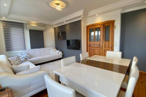 Denize 100 mt 2+1 merkezde daire